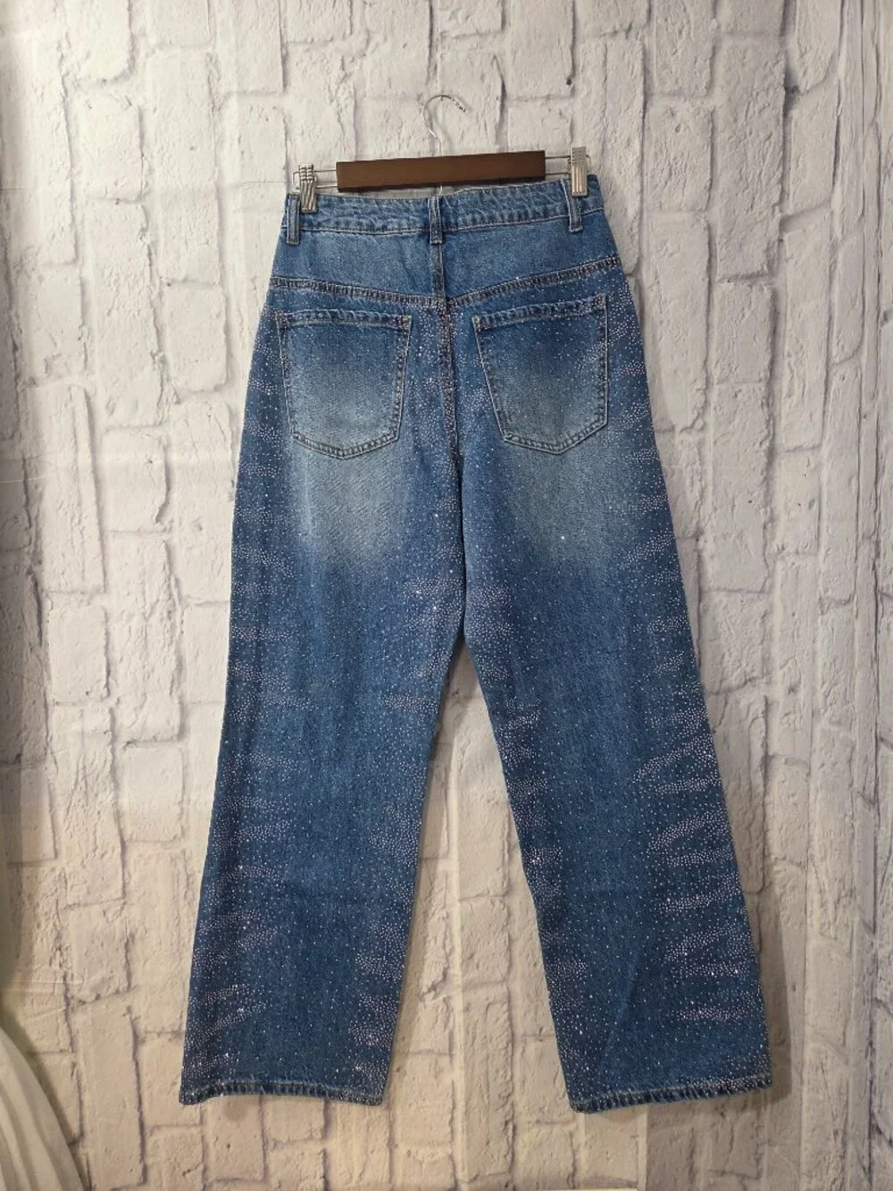 Fashion Nova Size 5 Medium Wash Rhinestone Embellished Straight Leg Jeans